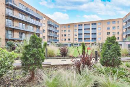 Grassholme House, 5 Powdermill Close, Image 1