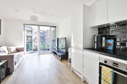 Grassholme House, 5 Powdermill Close, Image 2