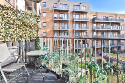 Grassholme House, 5 Powdermill Close, Image 4