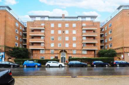 2 Bedroom Flat, Millbrooke Court, Keswick Road