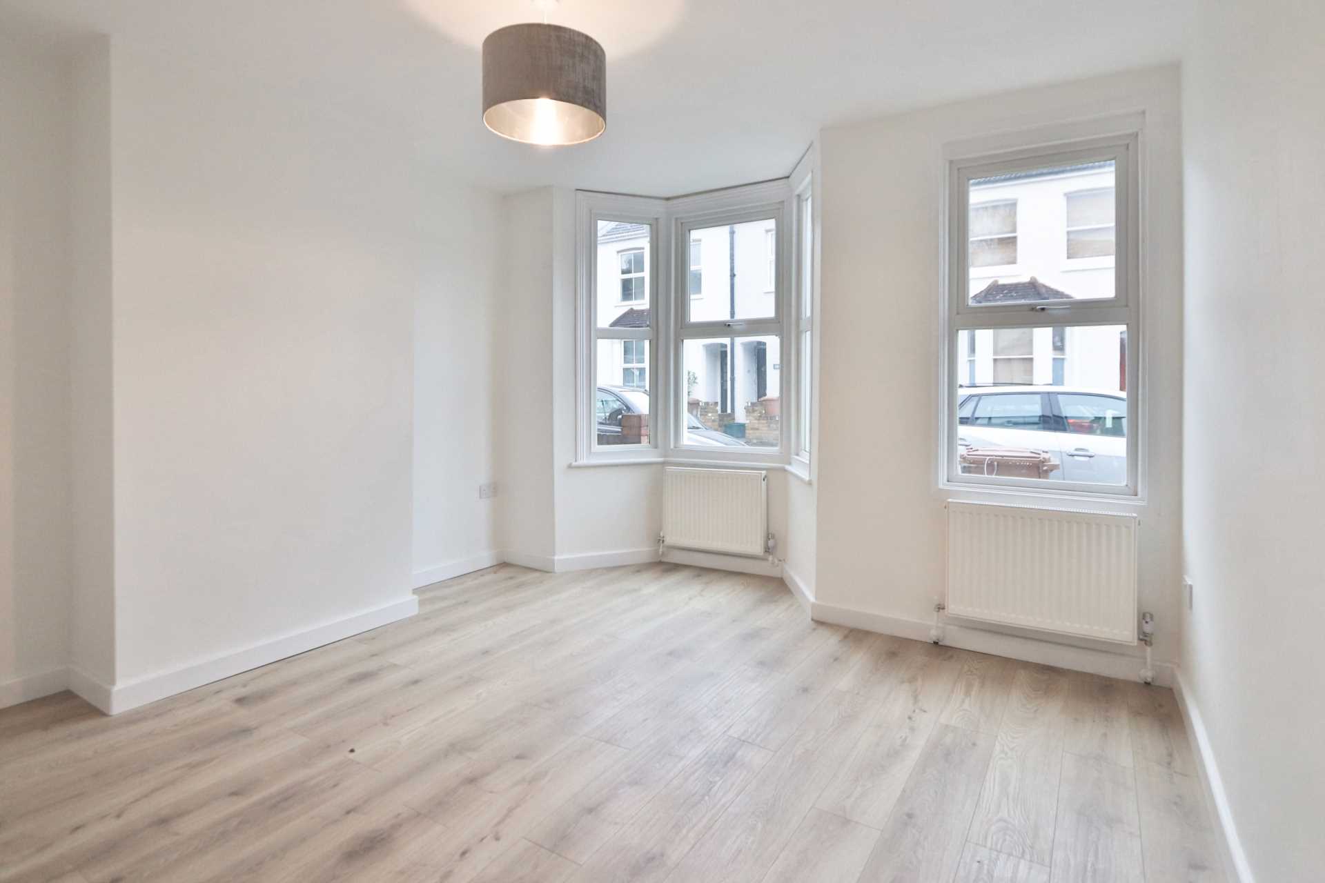Longfellow Road, Worcester Park, Image 6
