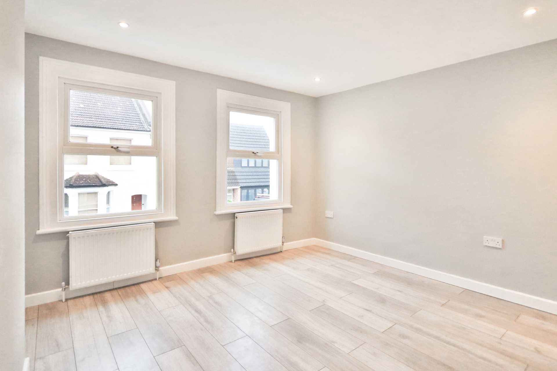 Longfellow Road, Worcester Park, Image 8