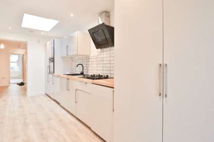 Longfellow Road, Worcester Park, Image 4