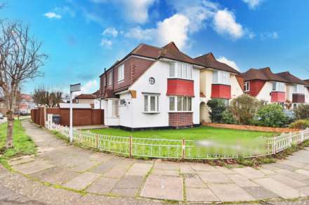 Property For Rent Chilmark Gardens, New Malden
