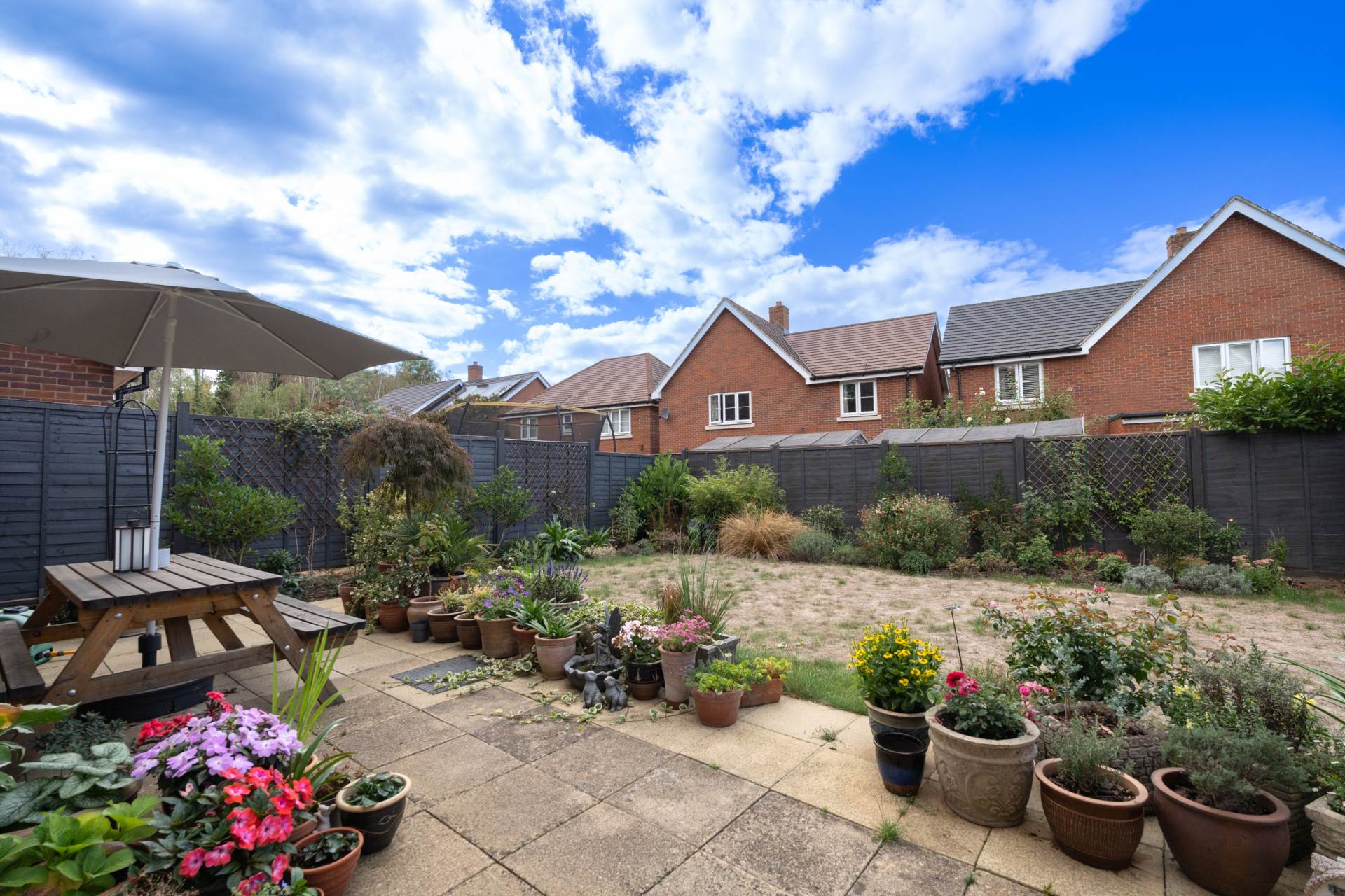 Rona Maclean Close, Epsom, Image 21