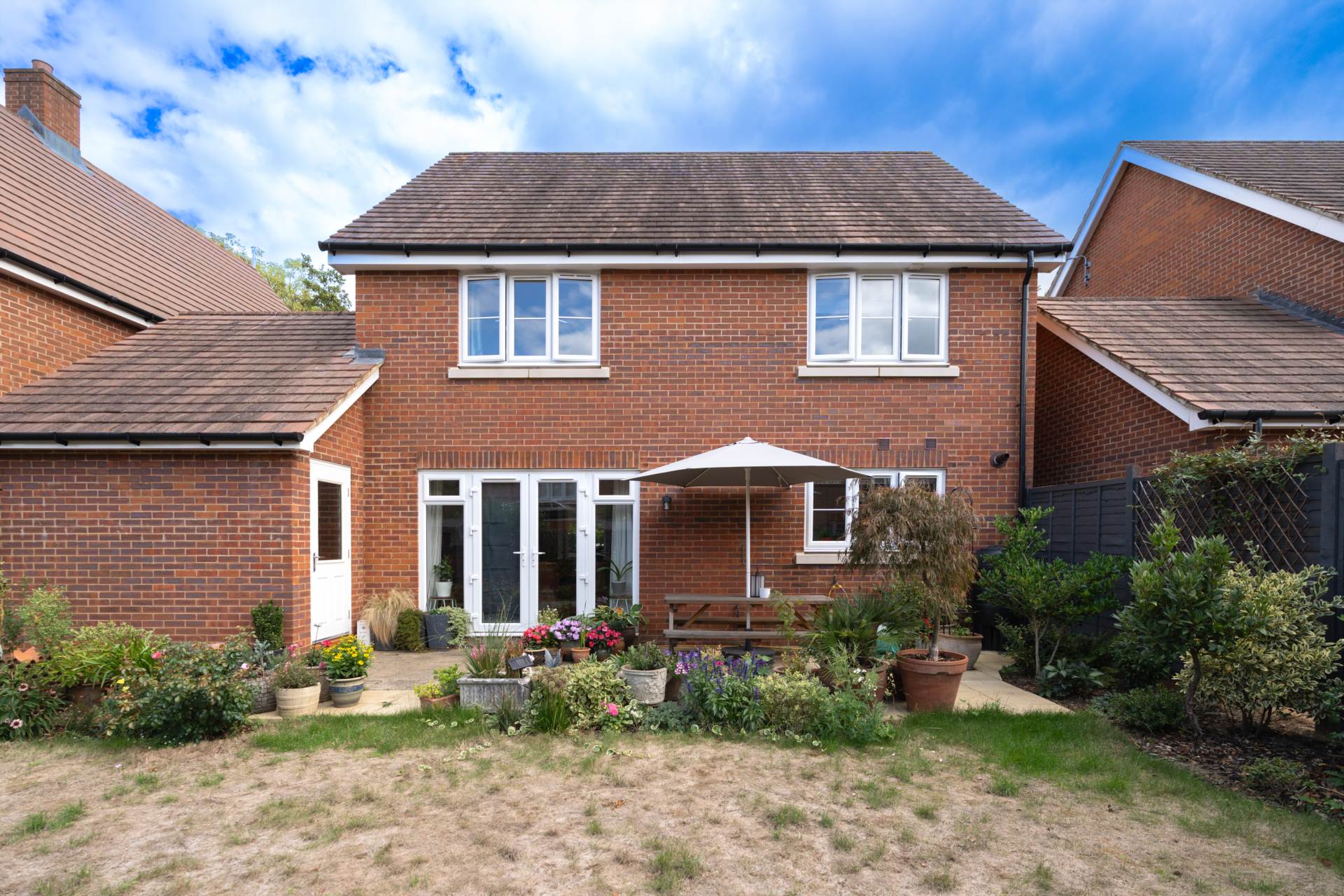 Rona Maclean Close, Epsom, Image 22