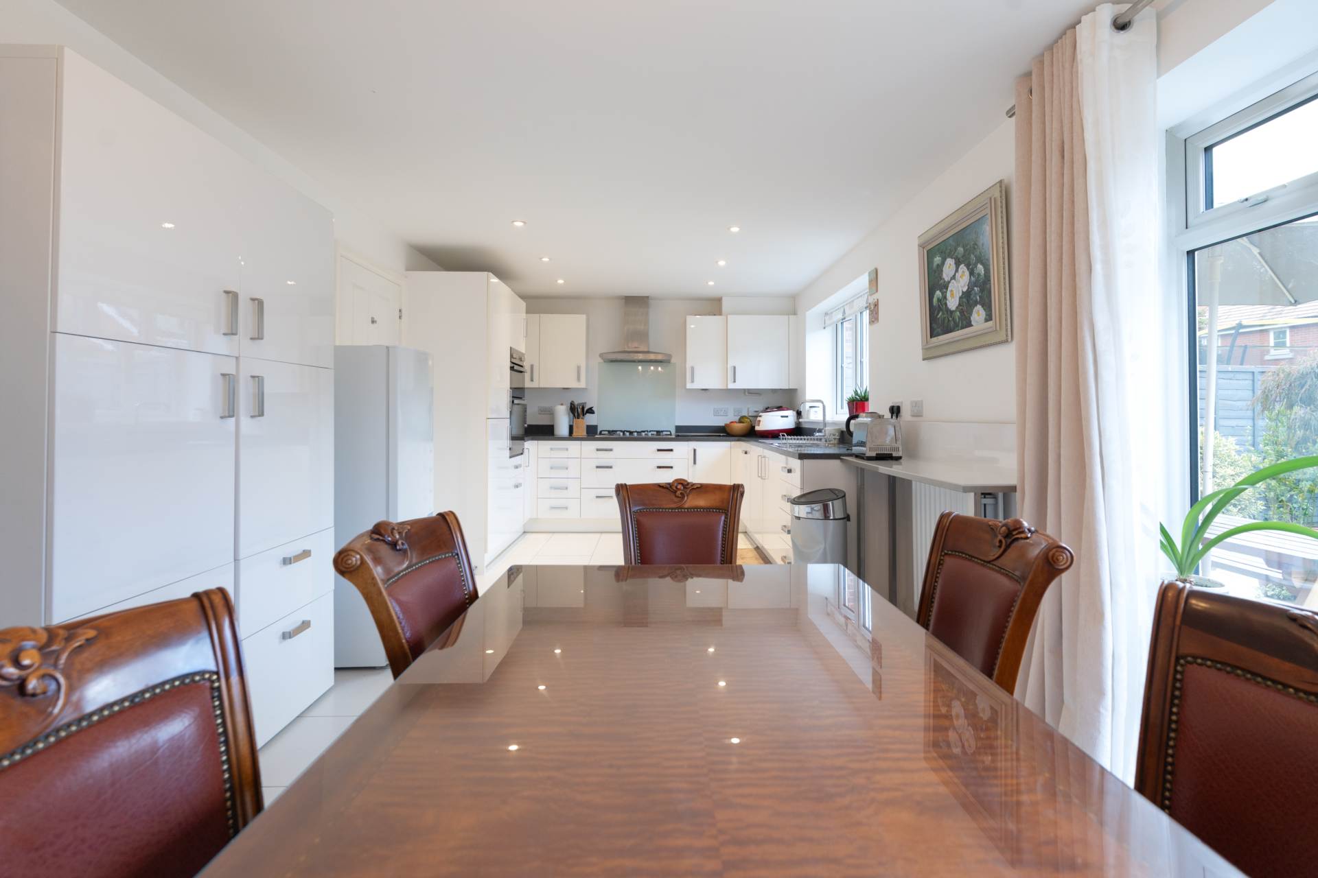 Rona Maclean Close, Epsom, Image 6
