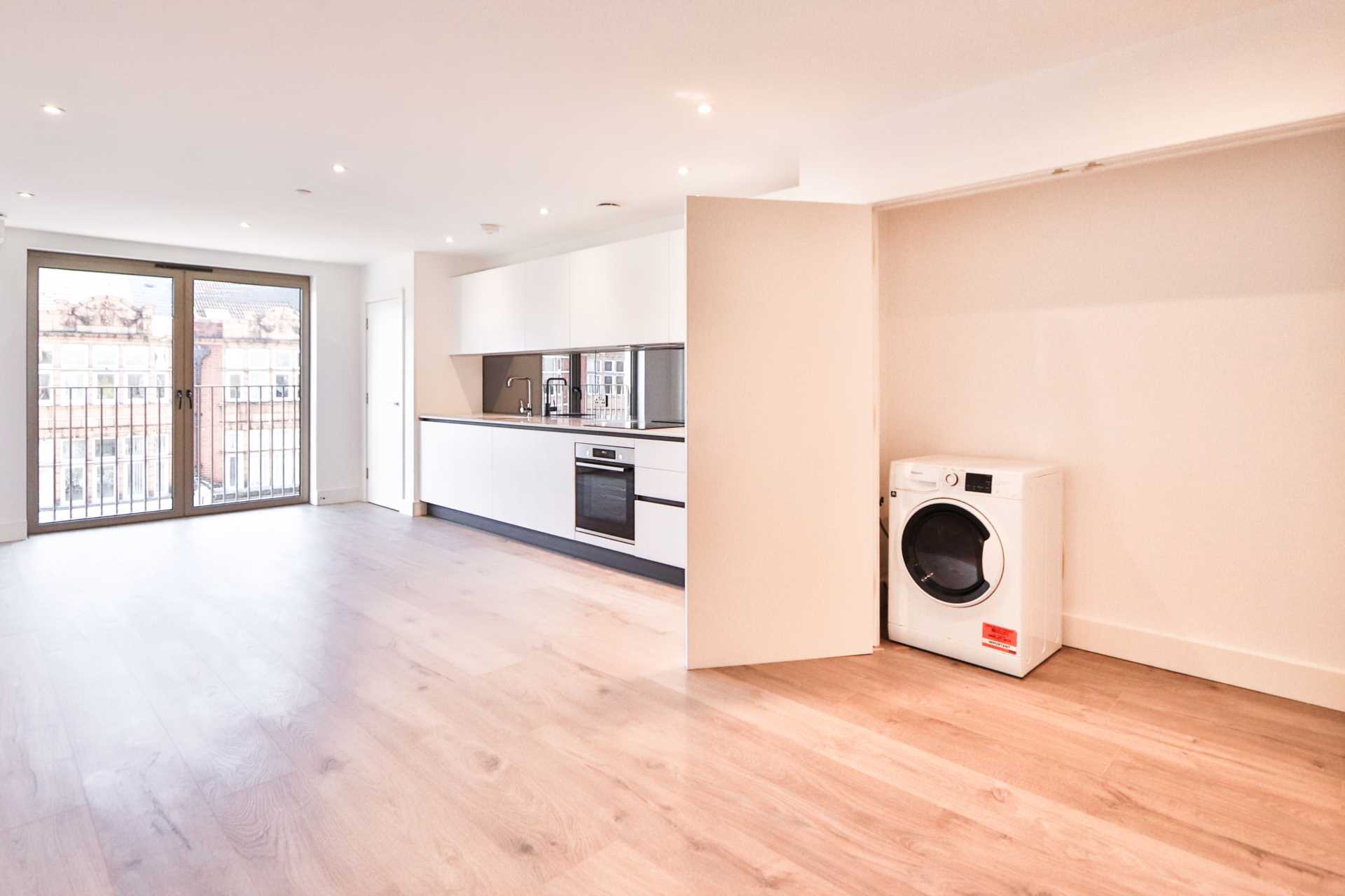 High Street, New Malden, Image 4