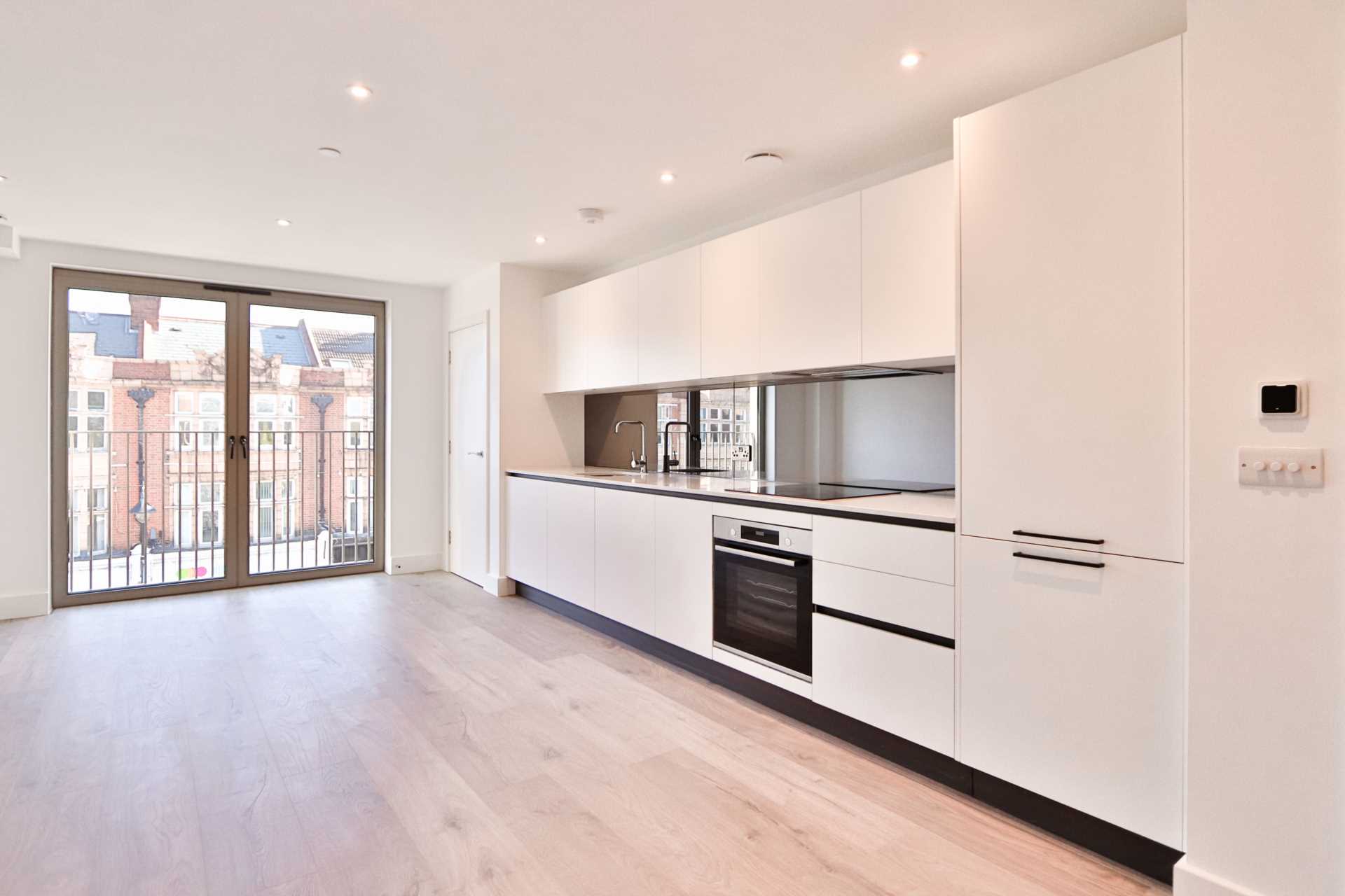 High Street, New Malden, Image 5