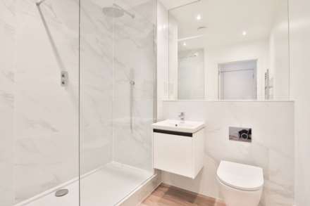 High Street, New Malden, Image 3