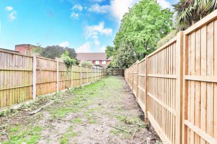 Cleveland Road, New Malden, Image 10