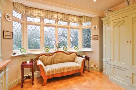 Shottfield Avenue, London, Image 13