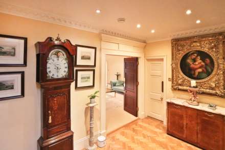 Shottfield Avenue, London, Image 17