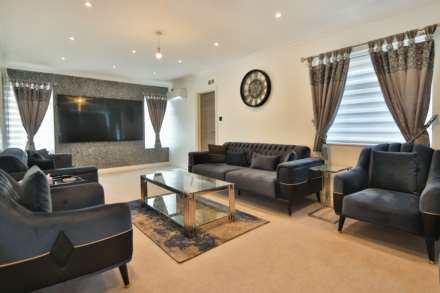 Claremont Avenue, New Malden, Image 2