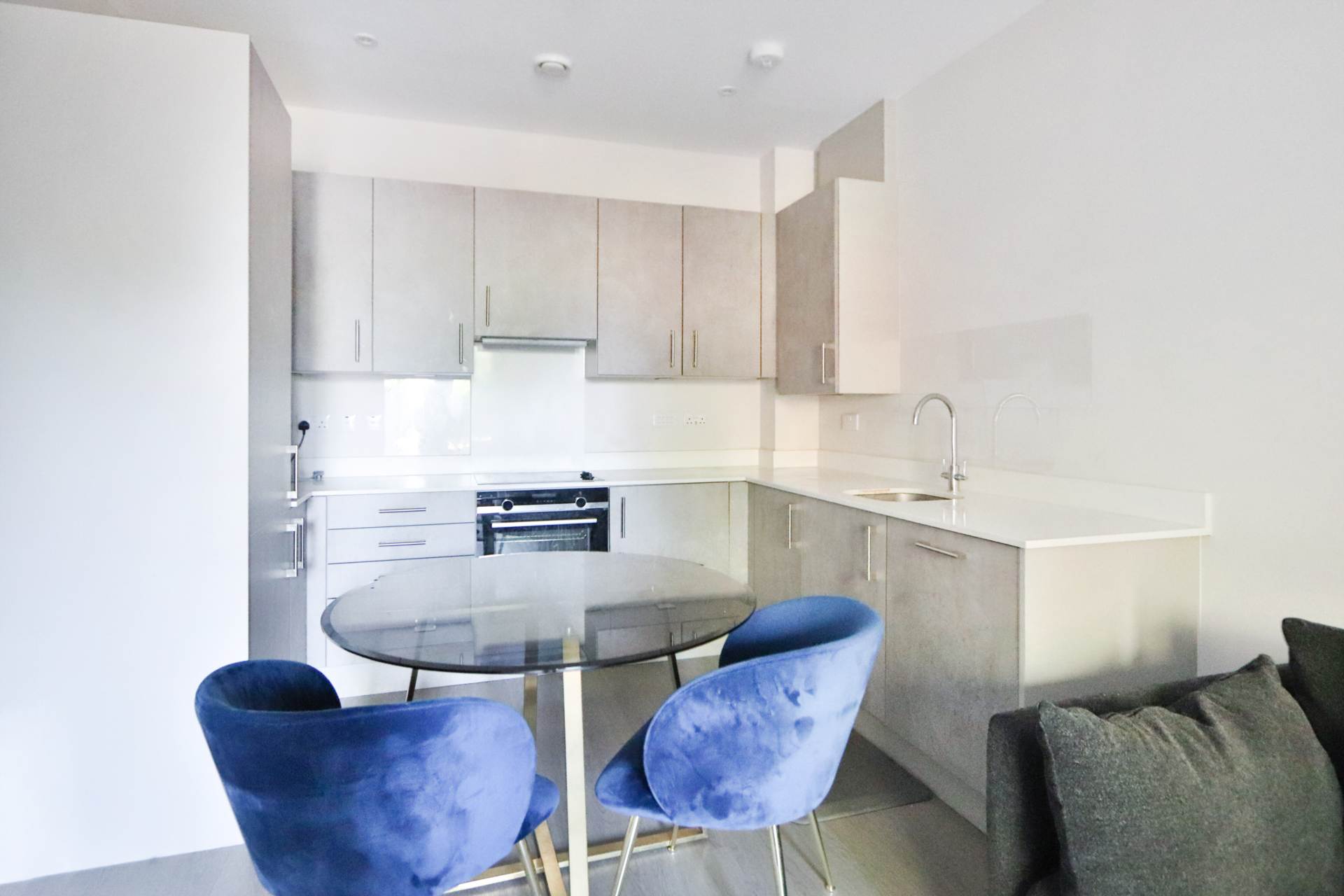 Coombe Road, New Malden, Image 4