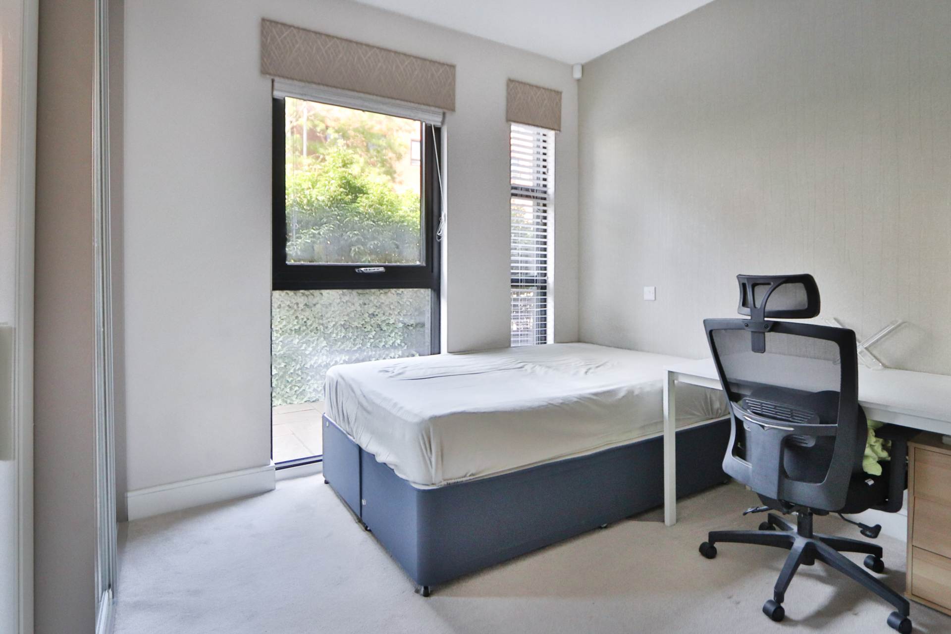 Coombe Road, New Malden, Image 8