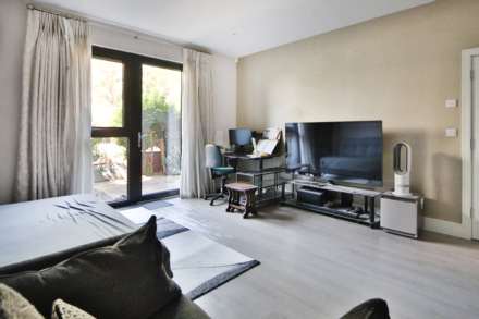 Coombe Road, New Malden, Image 3