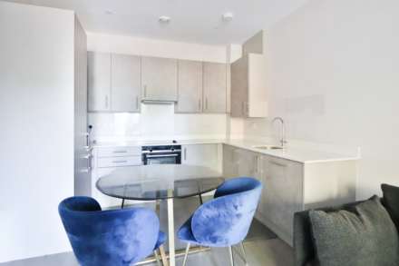 Coombe Road, New Malden, Image 4