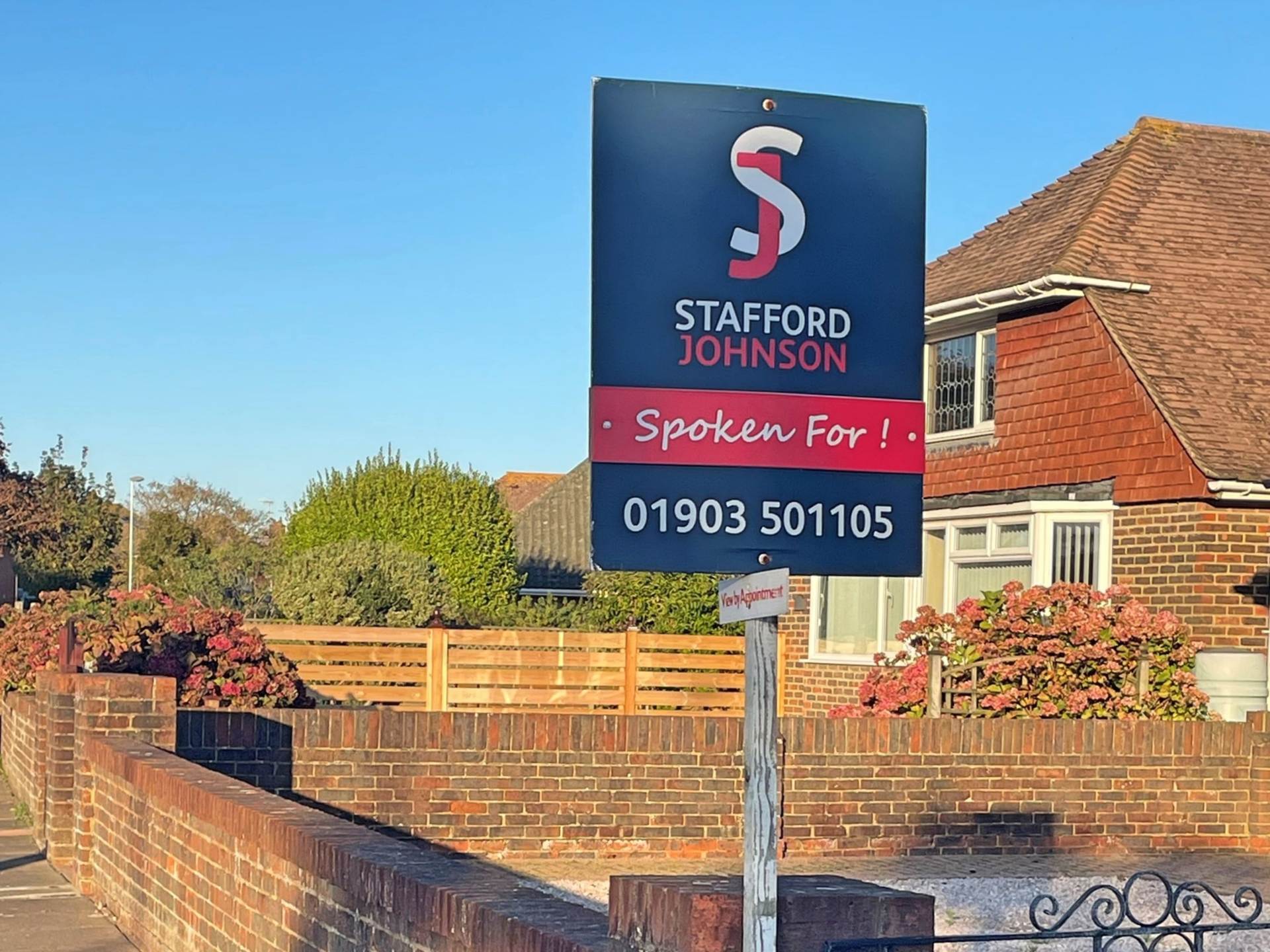`Sold` Isn`t The End Of Your Estate Agent`s Work!