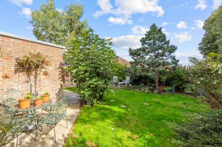 Sea Lane, Ferring, Image 15