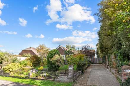 Sea Lane, Ferring, Image 16