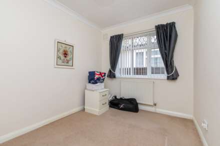Crowborough Drive, Goring-By-Sea, Image 4
