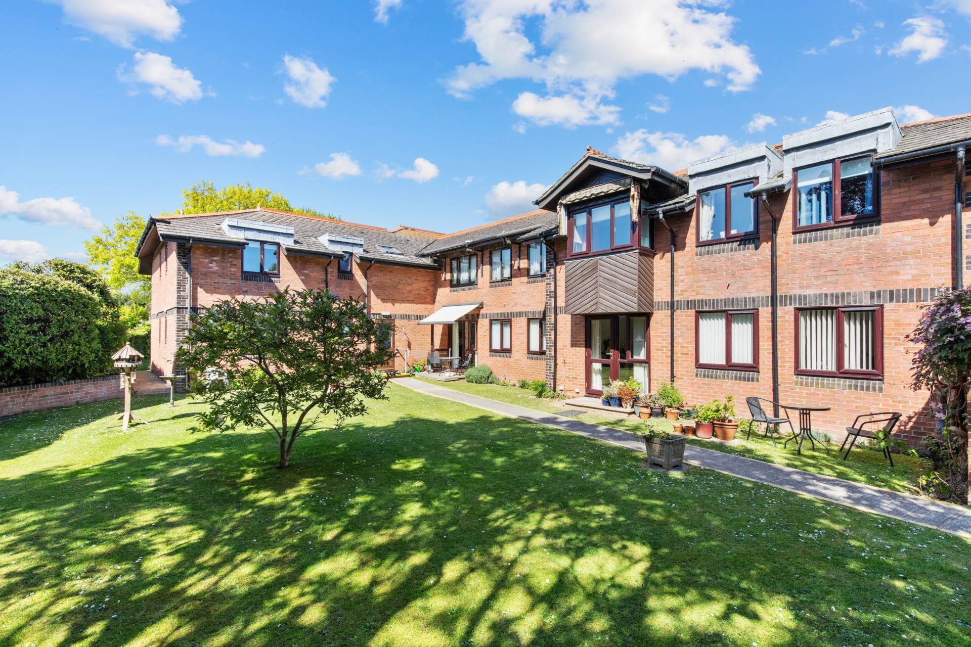 Oakland Court, Goring Street, Image 11