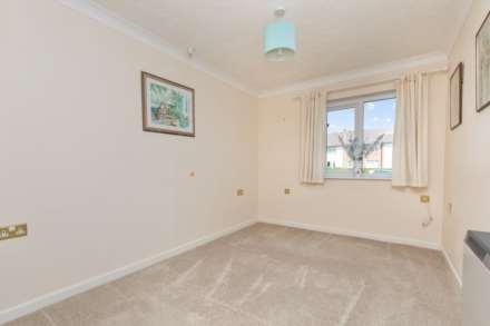 Oakland Court, Goring Street, Image 8