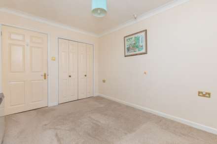 Oakland Court, Goring Street, Image 9