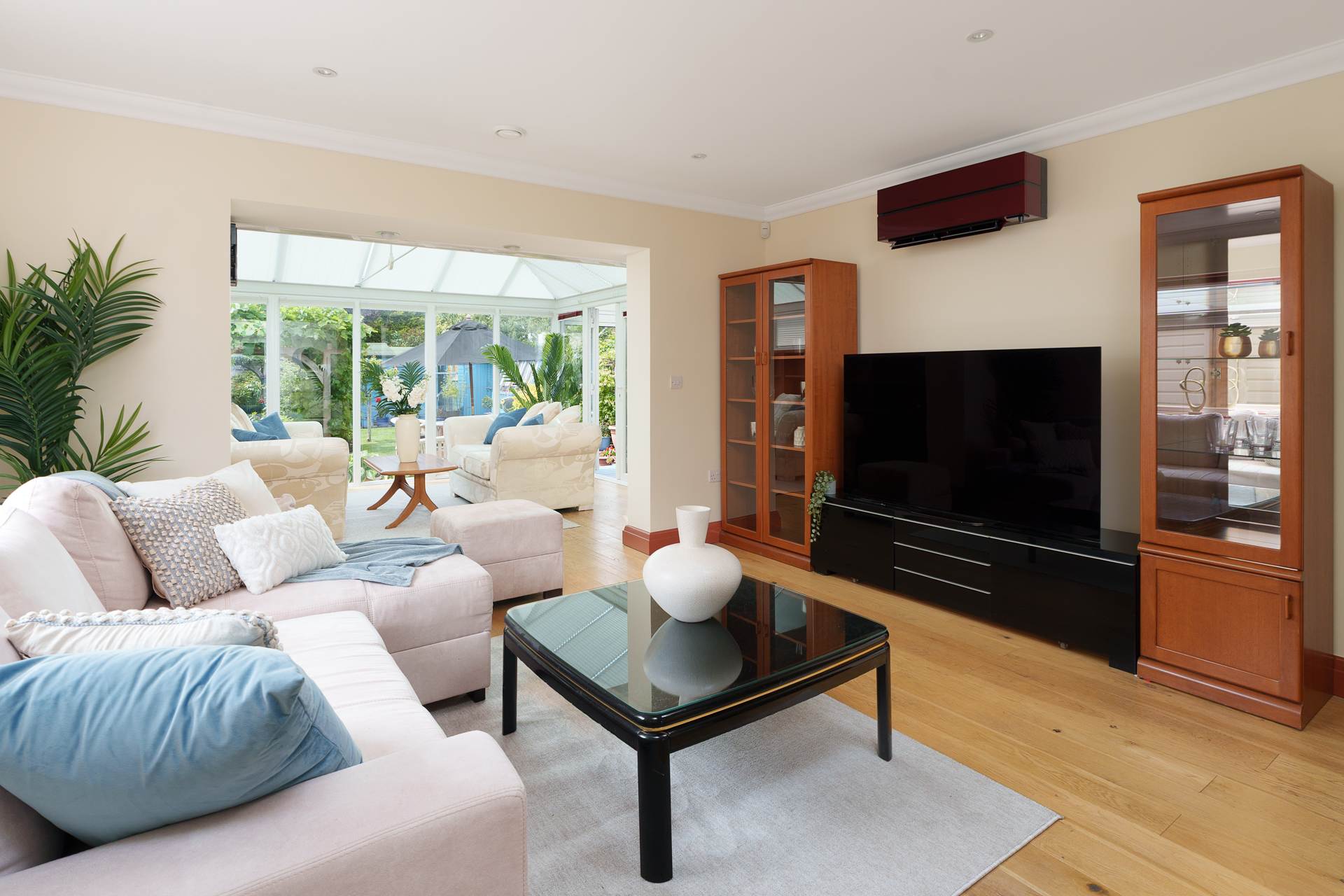 Alinora Crescent, Goring-By-Sea, Image 7