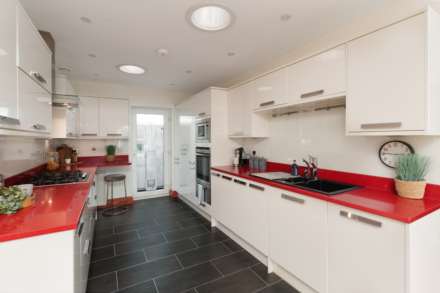 Alinora Crescent, Goring-By-Sea, Image 14