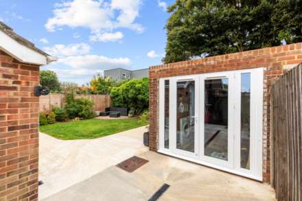 Leeward Road, Worthing, Image 11