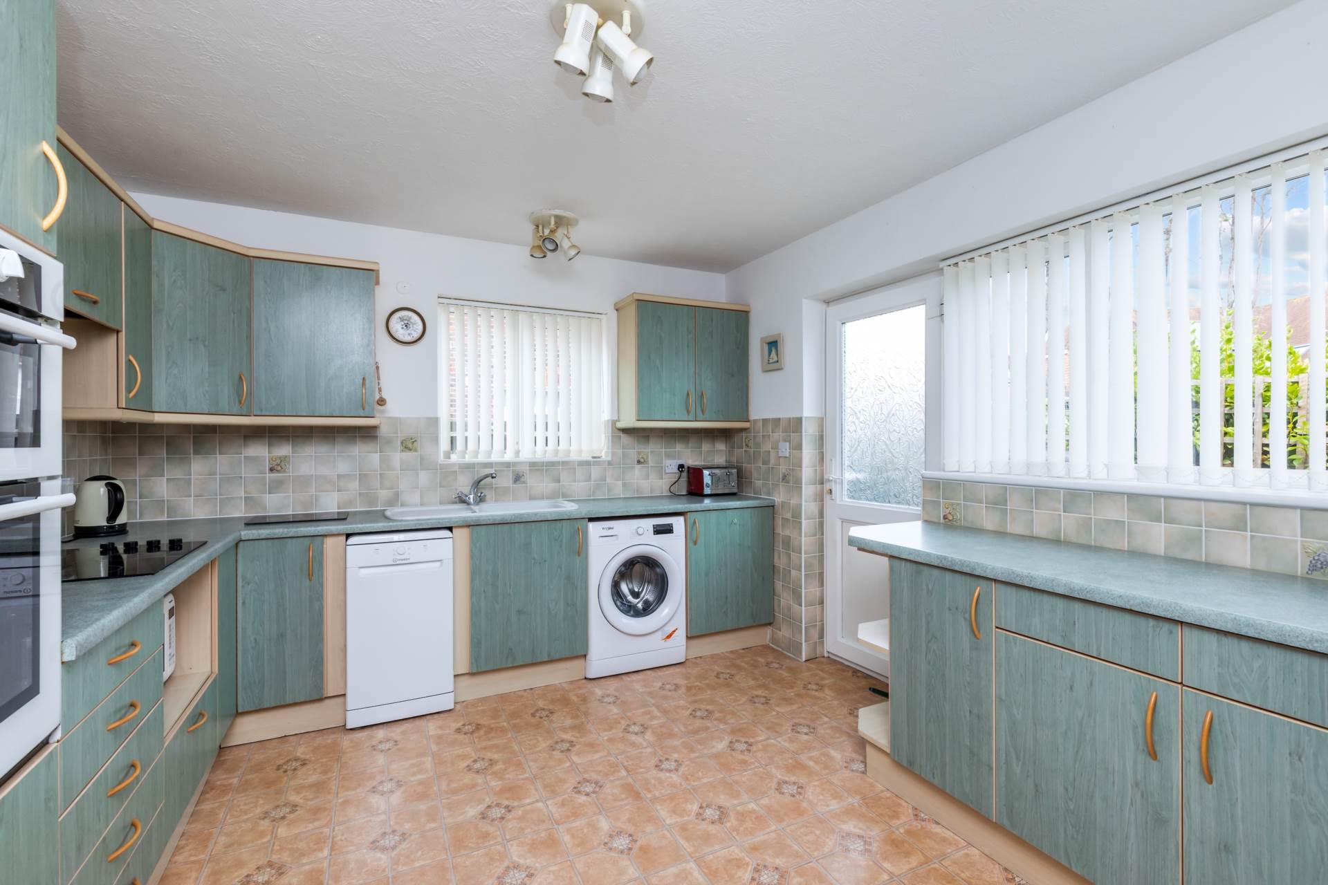 Marine Crescent, Goring-By-Sea, Image 7