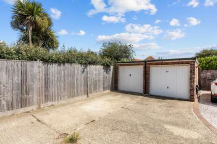 Marine Crescent, Goring-By-Sea, Image 4