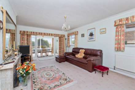 Marine Crescent, Goring-By-Sea, Image 6