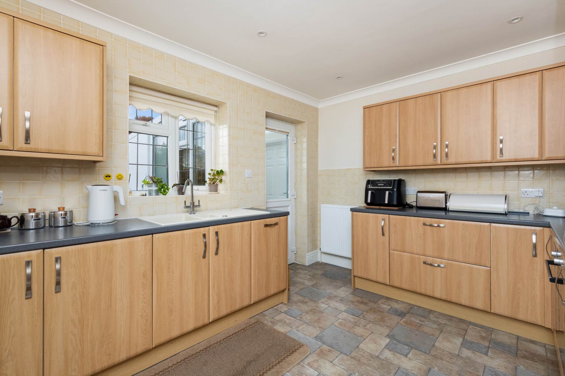 Wadhurst Drive, Goring-By-Sea, Image 3