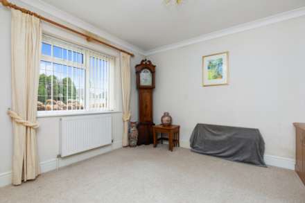 Wadhurst Drive, Goring-By-Sea, Image 8