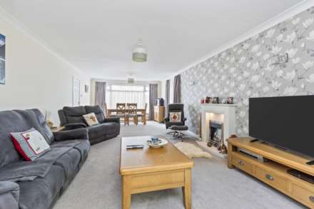 Cumberland Avenue, Goring-By-Sea, Image 10