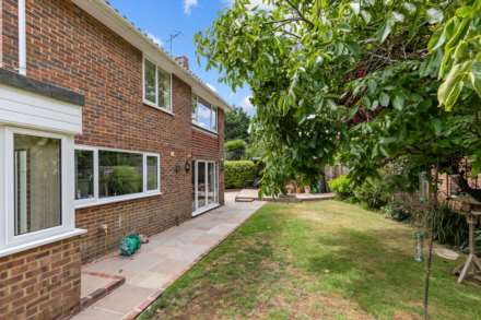 Cumberland Avenue, Goring-By-Sea, Image 17