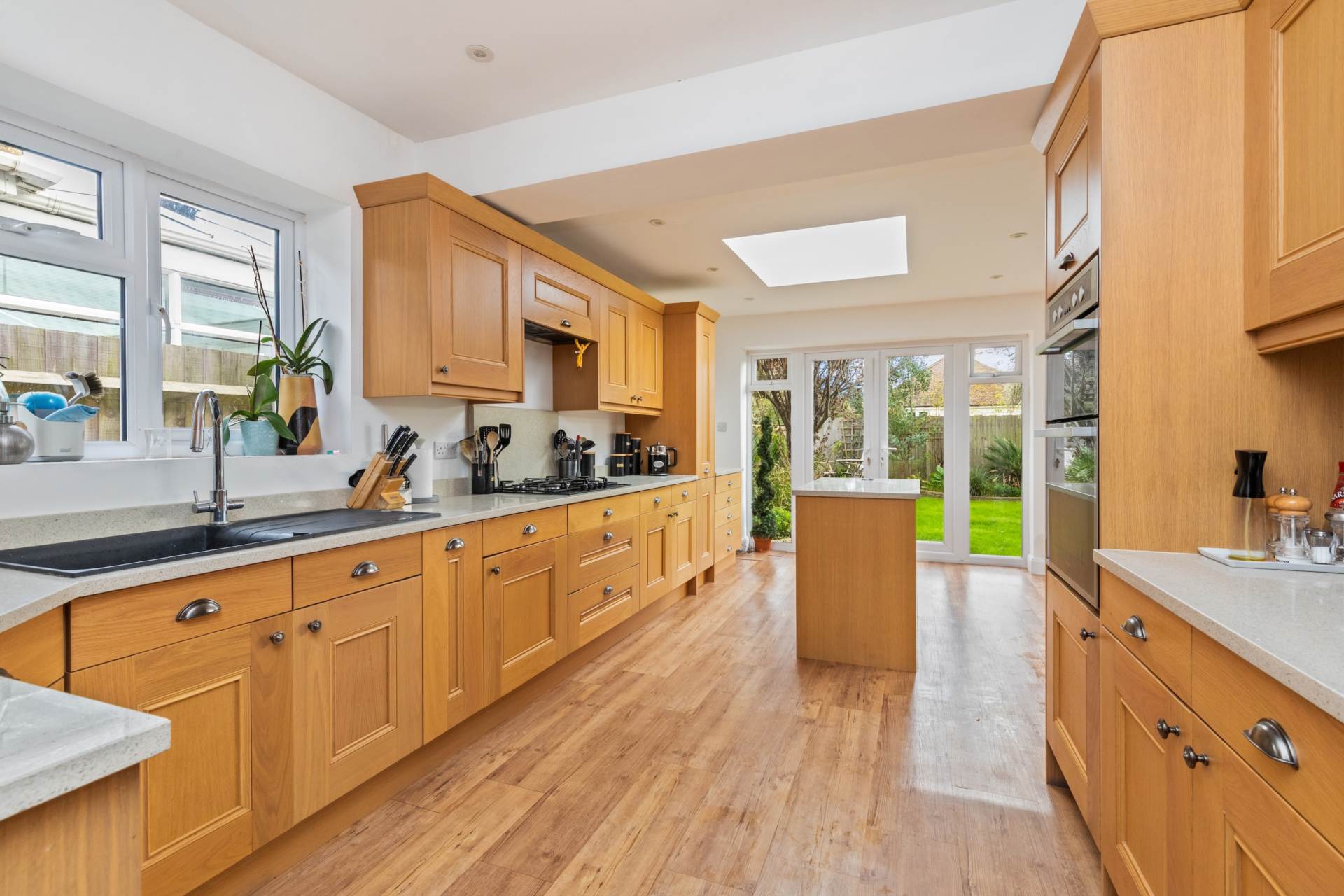 Walpole Avenue, Goring-By-Sea, Image 2