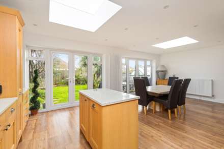 Walpole Avenue, Goring-By-Sea, Image 3