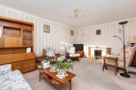 Aldsworth Avenue, Goring-By-Sea, Image 2