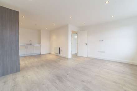 2 Bedroom Apartment, Raleigh Gardens, Mitcham