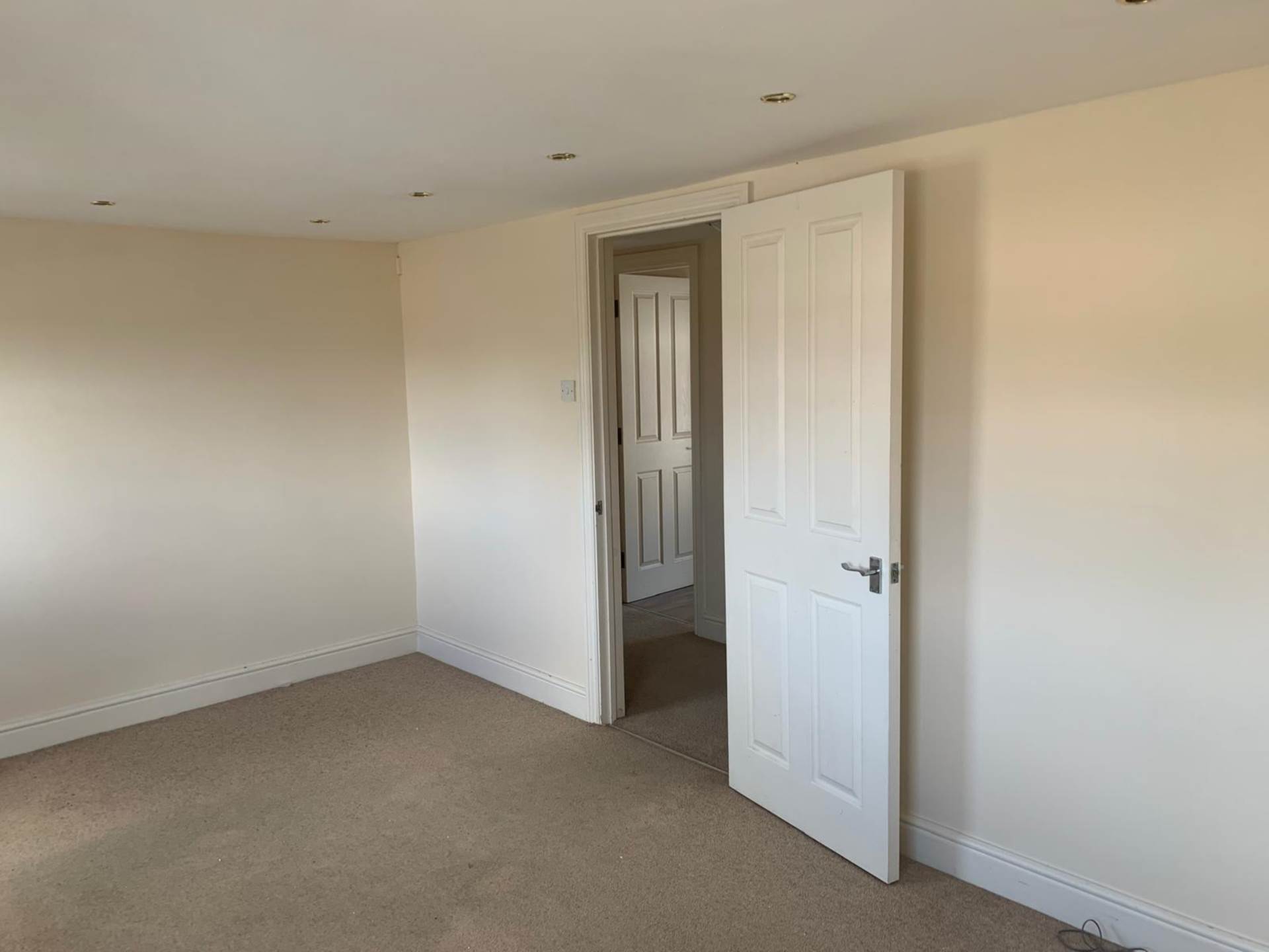 Crown Street, Brentwood, Image 7