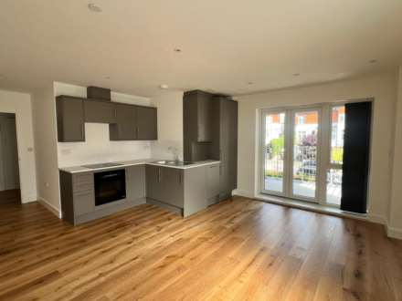 2 Bedroom Apartment, Russell Hill, Purley