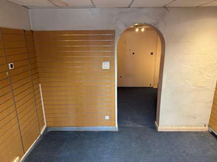High Street, Billingshurst, Image 5