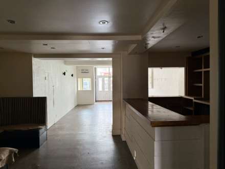 84 Walton Road, East Molesey, Image 4