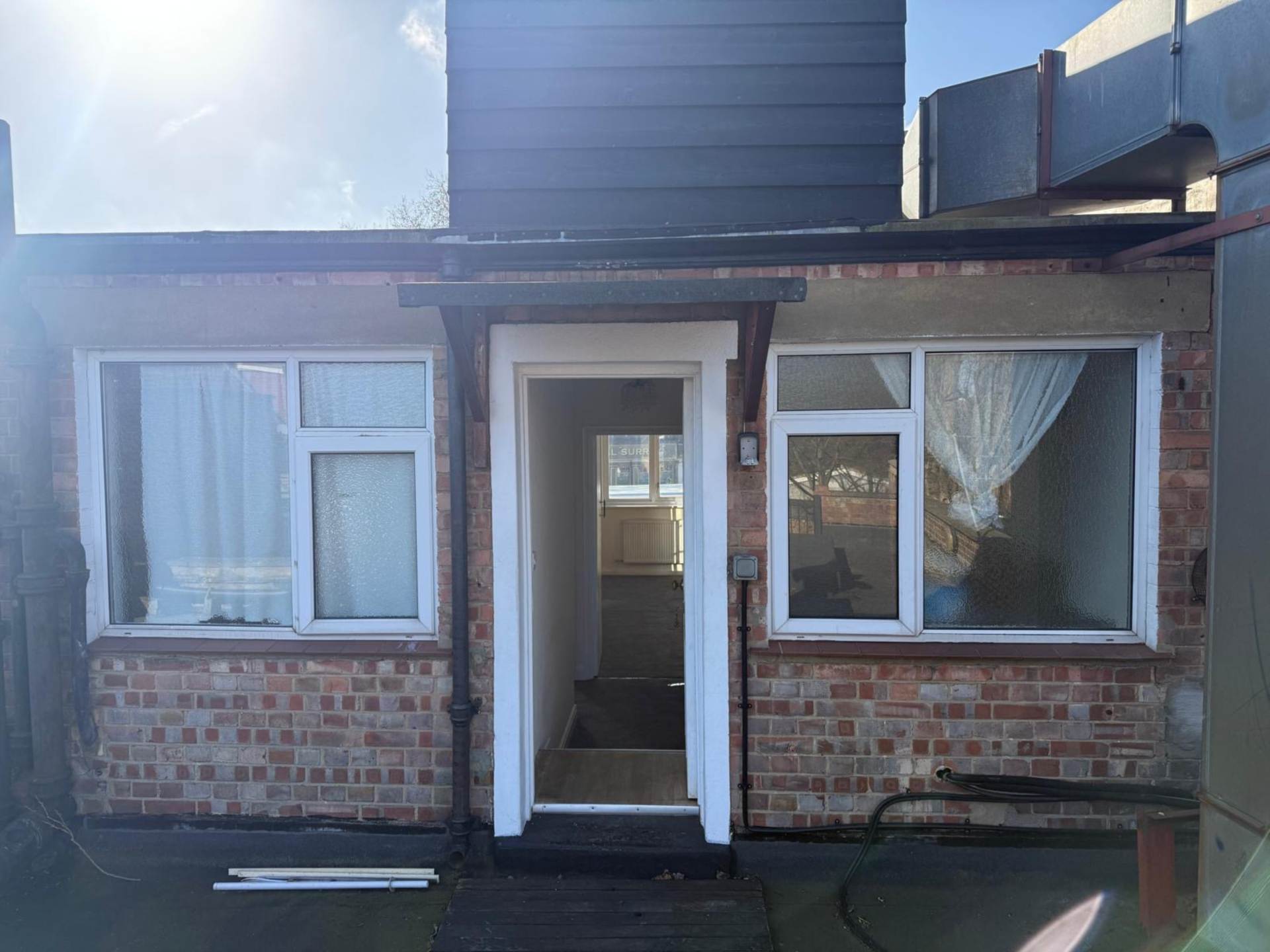 London Road, Morden, Image 1
