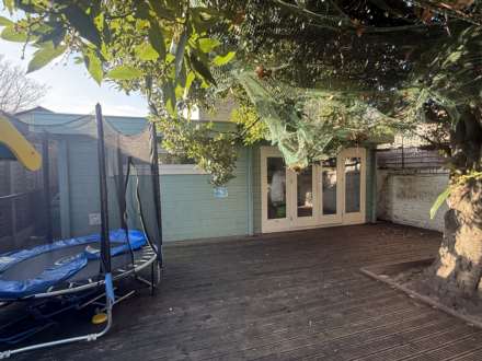 Bromley Road, Catford, London, Image 3