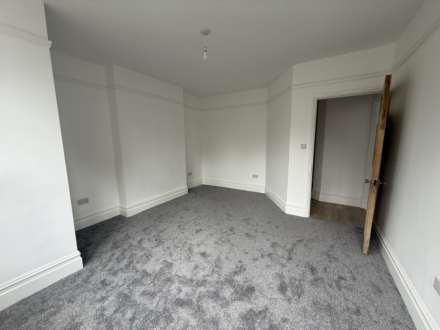 Godstone Road, Purley, Image 7